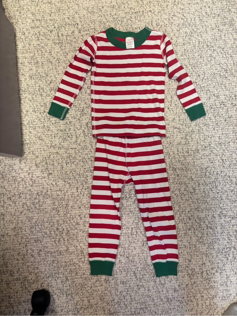 Hanna andersson Kids Red & White Stripe Pajama Set with Green Trim